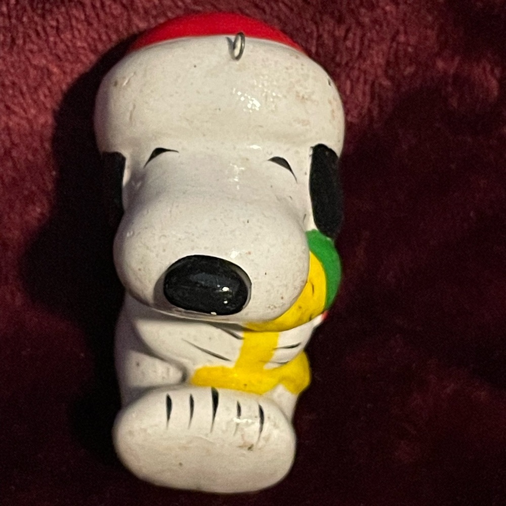 Vintage Snoopy Christmas ornament set - 3 pieces : 2 ornaments & a small stuffie - Picture 3 of 9